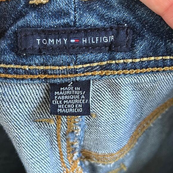 Tommy Hilfiger Women's Medium Wash Denim Bermuda Shorts Size 2 - Picture 6 of 8